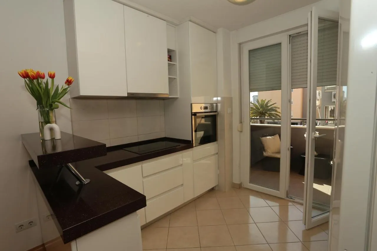 Sea Charm Split Apartment