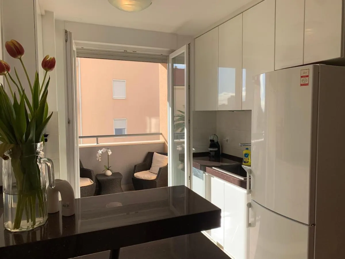 Sea Charm Split Apartment